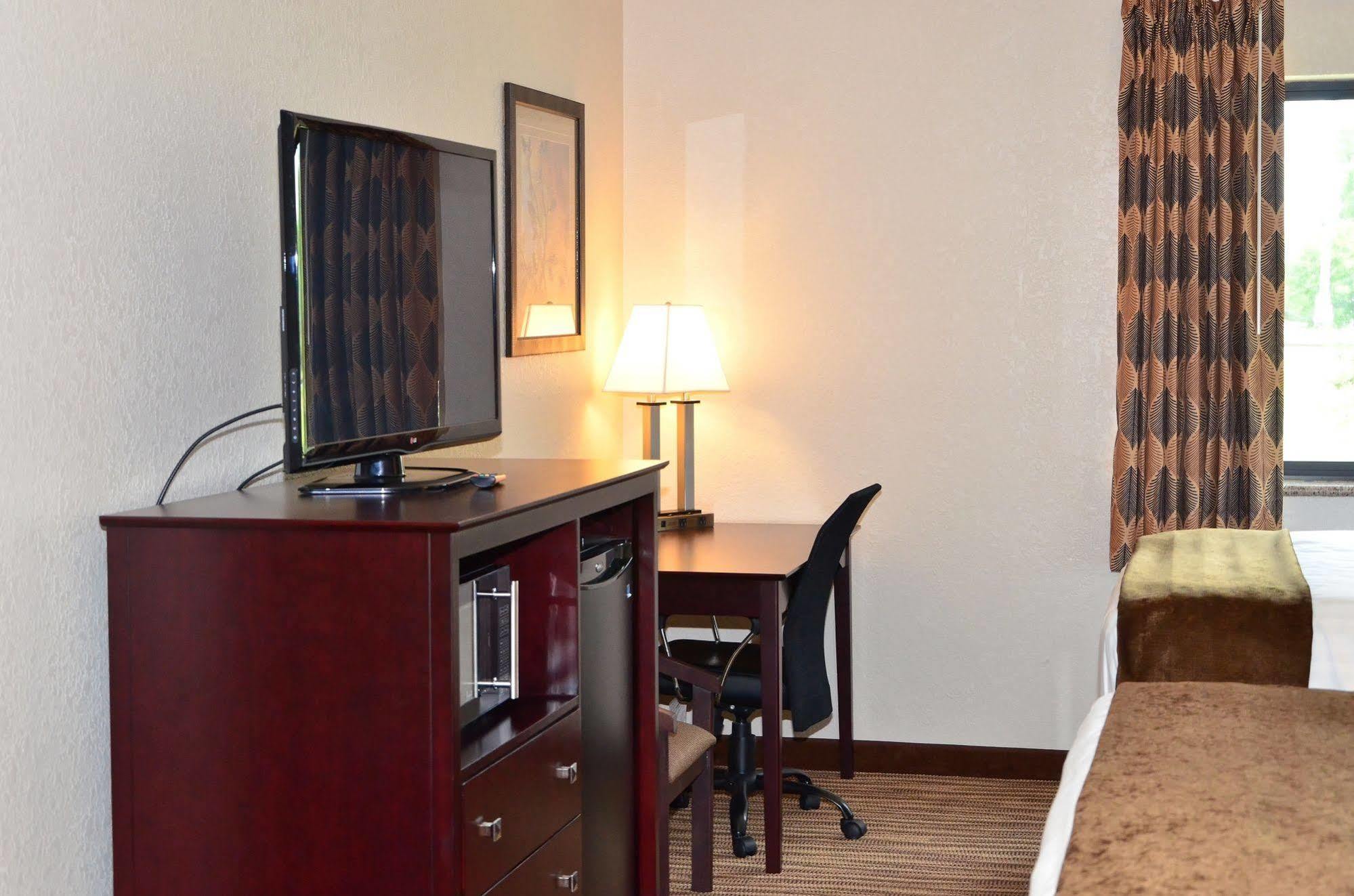 Cobblestone Inn & Suites - Clarion Exteriér fotografie