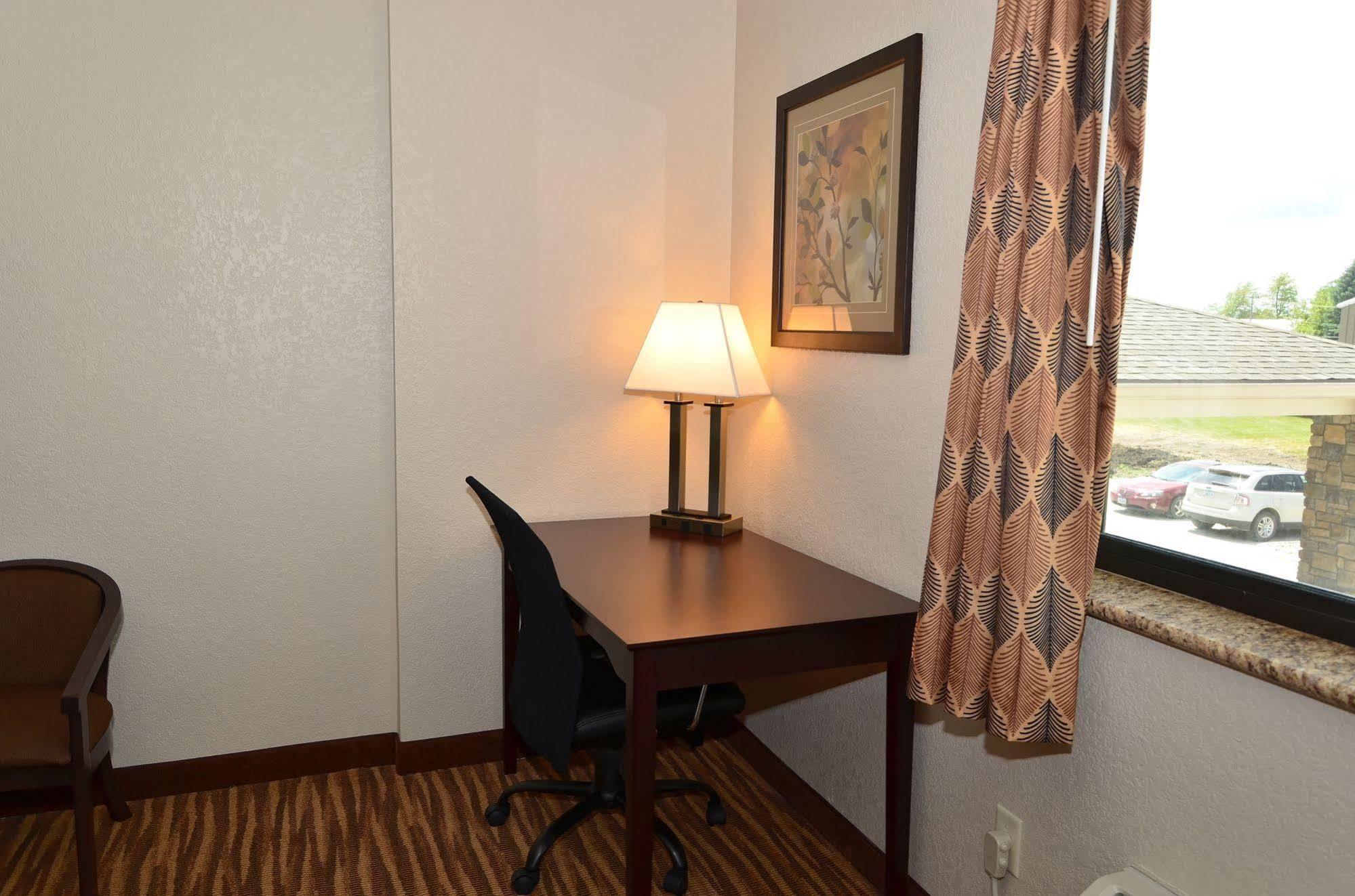 Cobblestone Inn & Suites - Clarion Exteriér fotografie
