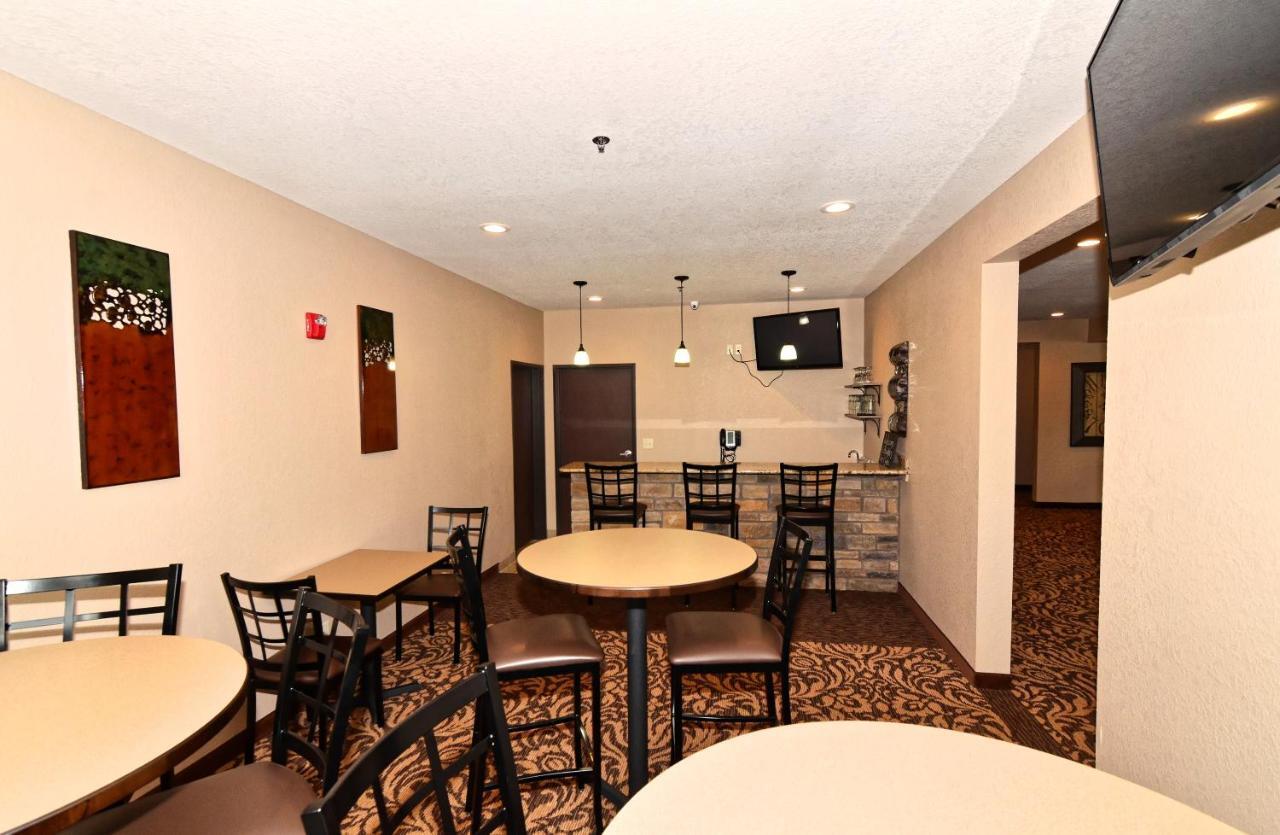 Cobblestone Inn & Suites - Clarion Exteriér fotografie