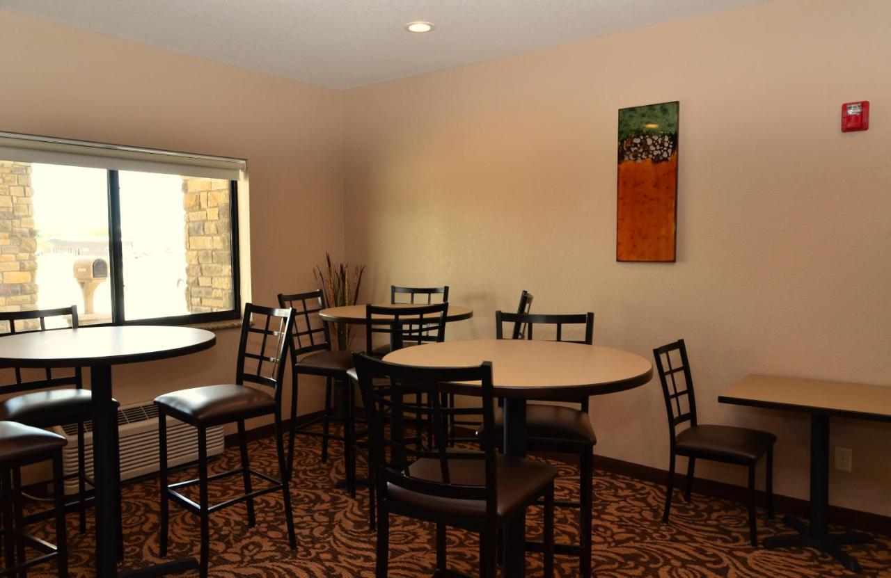 Cobblestone Inn & Suites - Clarion Exteriér fotografie