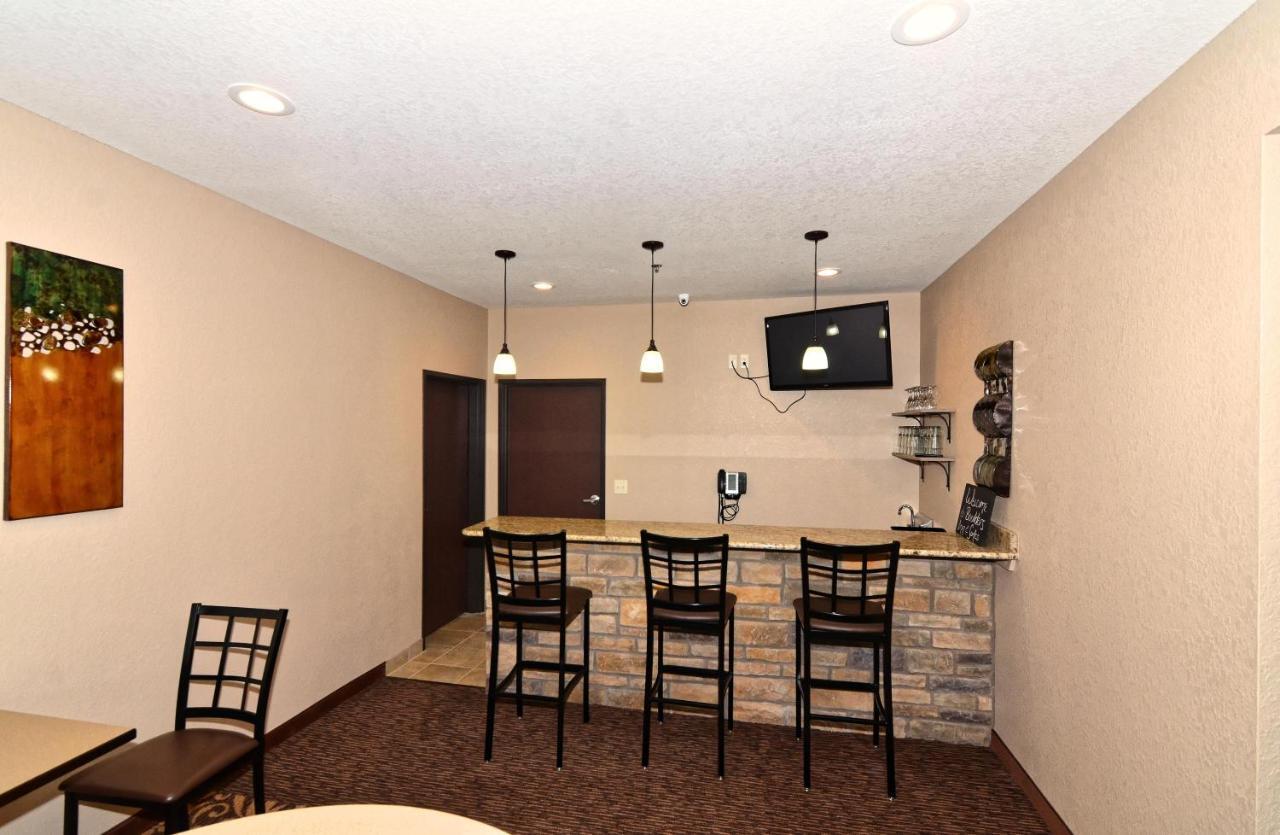 Cobblestone Inn & Suites - Clarion Exteriér fotografie